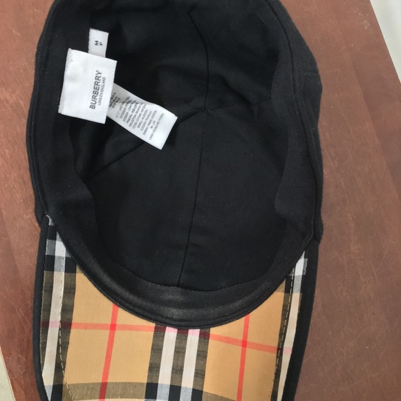 Burberry monogram-embroidered cap Size Is Medium. 100% Authentic - Picture 6 of 11